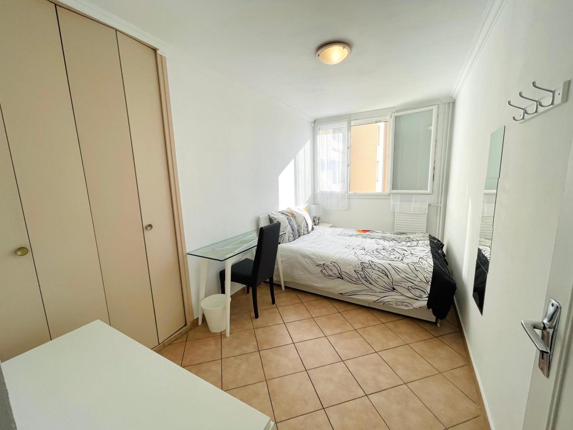 Chambre Privee En Colocation Dans Un Appartement Vaulx En Velin Centre ภายนอก รูปภาพ